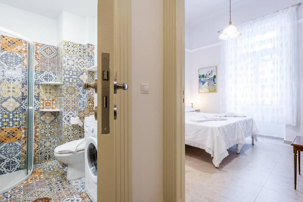 Neoclassical Apartment With 2 Bedrooms In Πειραιάς Εξωτερικό φωτογραφία