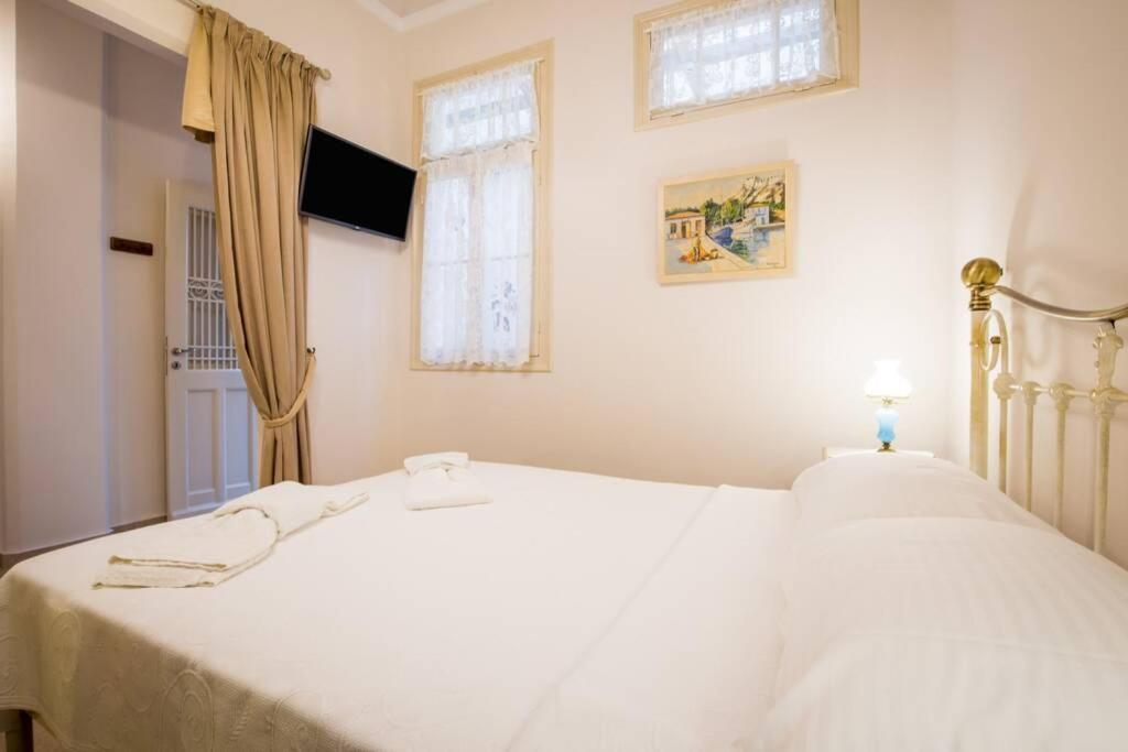 Neoclassical Apartment With 2 Bedrooms In Πειραιάς Εξωτερικό φωτογραφία