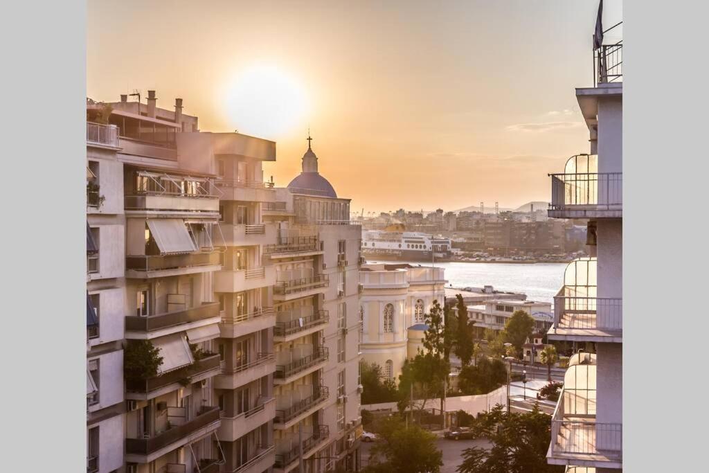 Neoclassical Apartment With 2 Bedrooms In Πειραιάς Εξωτερικό φωτογραφία