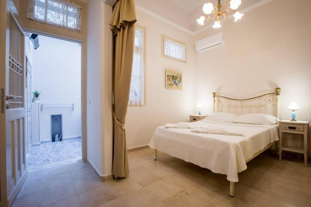 Neoclassical Apartment With 2 Bedrooms In Πειραιάς Εξωτερικό φωτογραφία