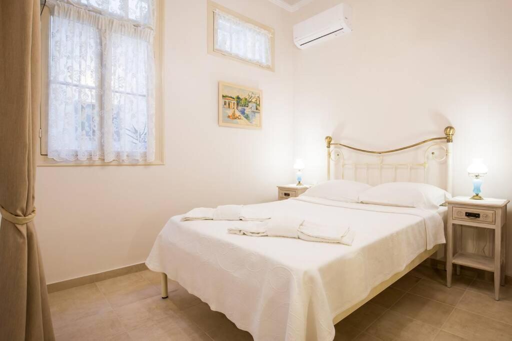 Neoclassical Apartment With 2 Bedrooms In Πειραιάς Εξωτερικό φωτογραφία